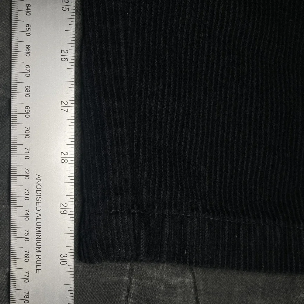 Vans Pants Mens Medium 33x30 Black Corduroy Loose Tapered Fit Skater Streetwear - Picture 7 of 9